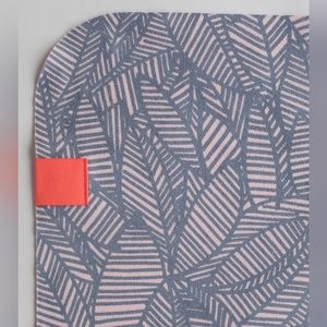 Lululemon The Towel Banana Leaf Blush Quartz